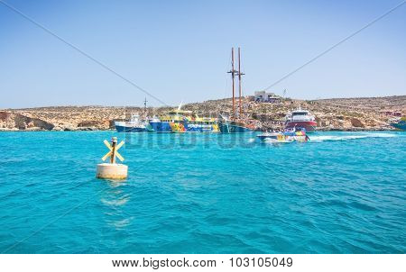 Tour Boats Blue Lagoon