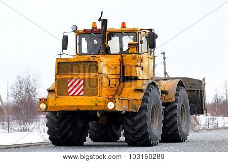 Kirovets K-701