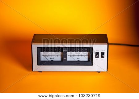 Analog Peak RMS Audio Power VU Meter with needle and LED frontal view