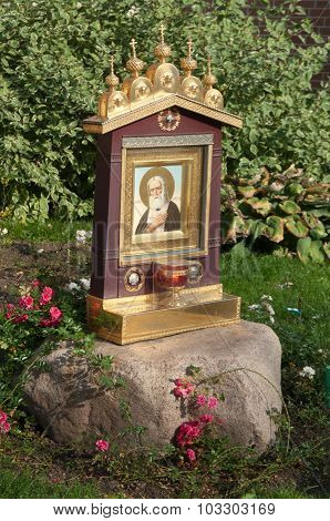 Trinity Church, Icon