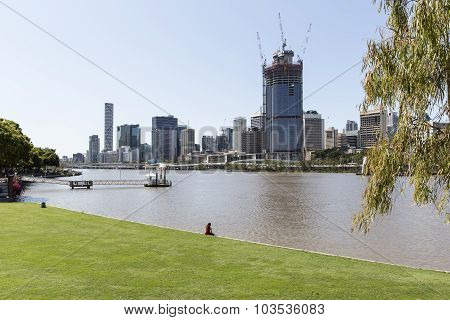 Brisbane cityscape and 1 William St from SouthBank