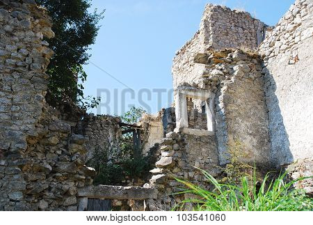 Buildings In Pican