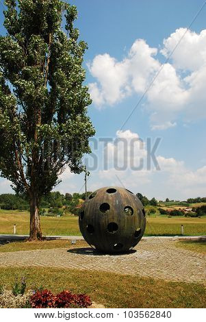 Monument To Balloonists