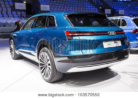 2016 Audi e-tron quattro concept