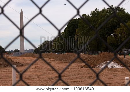 WASHINGTON DC, USA -  SEP 24 2015 : Mall Turf Restoration work pauses during the Pope's visit.