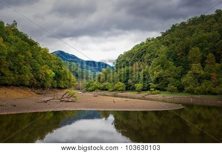 Early autumn on the Nantahala River