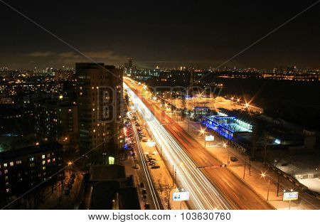 Evening traffic from rooftop