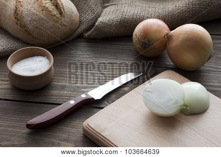 Bow , Knife , Salt And Bread