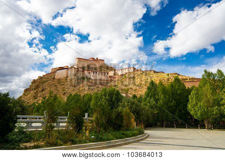 Gyantse Fortress in Shigatse, Tibet.