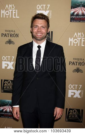 LOS ANGELES - OCT 3:  Seth Gabel at the 