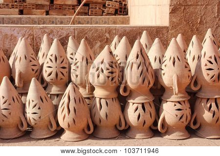 Ceramics. Manual production. The result of the finished work.