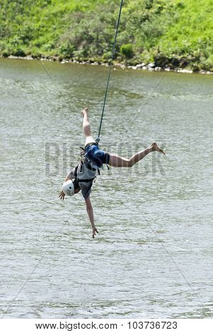 Extreme ropejumping