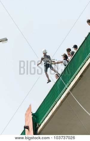 Extreme ropejumping