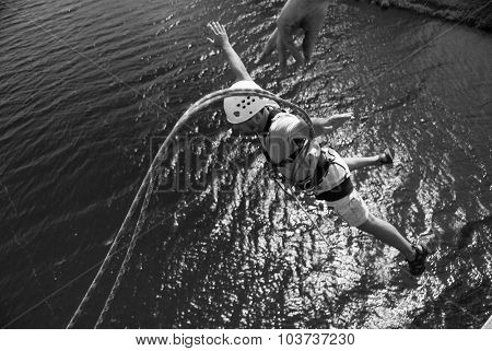 Extreme ropejumping