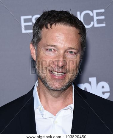 LOS ANGELES - SEP 26:  George Newbern arrives to the TGIT Premiere Red Carpet Event  on September 26, 2015 in Hollywood, CA.                