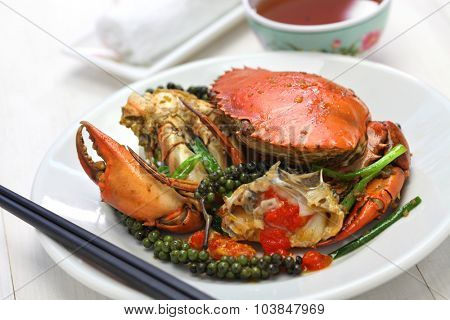 stir-fried crab with green kampot pepper, cambodian cuisine