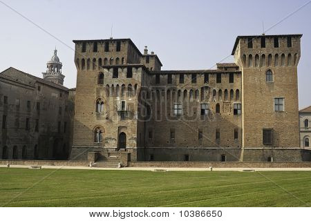 ซานจิออร์จิโอปราสาทใน Mantova
