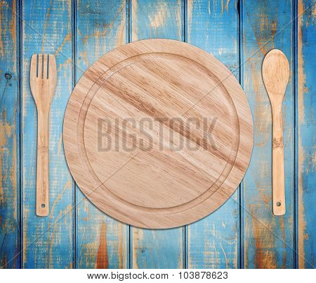Round Wooden Plate