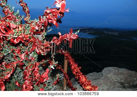 Devil's Banquet (Seytan Sofrasi), Ayvalik,