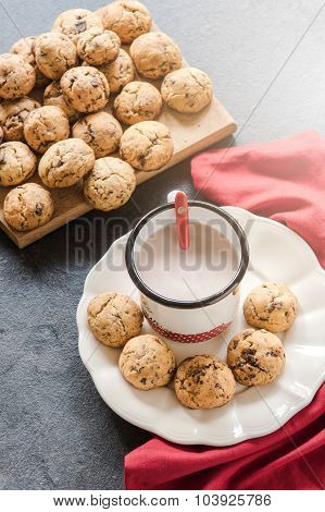Cookies And Milk
