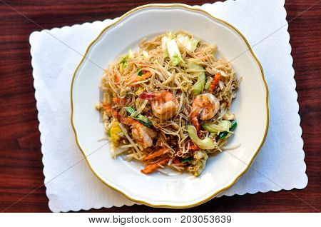Shanghai Noodle, Stir-fried vermicelli rice noodles with egg, carrots, napa, onion, celery and bean sprout