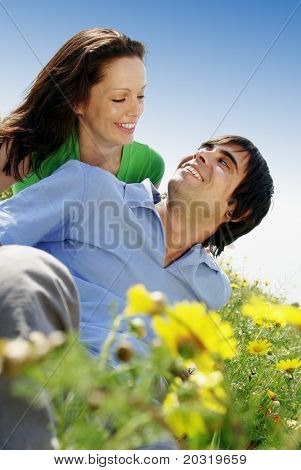 flowerfield คู่มีความสุข