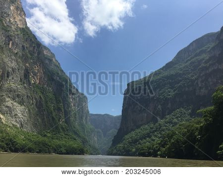 se ve el cañon del sumidero en mexico