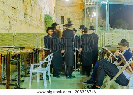 Night Scene Of The Western Wall