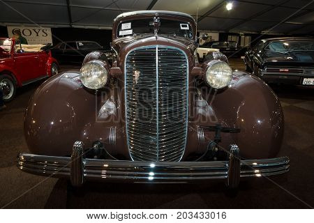 MAASTRICHT NETHERLANDS - JANUARY 08 2015: Full-size luxury car Cadillac Fleetwood Series 70. International Exhibition InterClassics & Topmobiel 2015