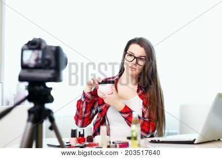 A Young Girl Blogger Writes A New Edition.beauty-blog.girl Beauty Blogger In Front Of The Camera.gir