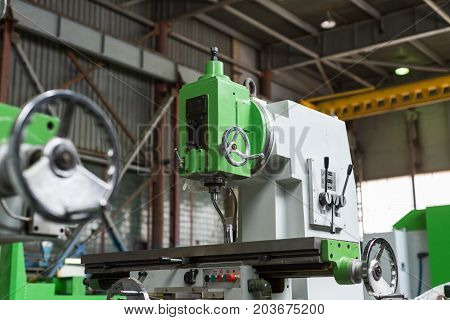 Plant for the production of machine tools. New Mechanical vertical milling machine.