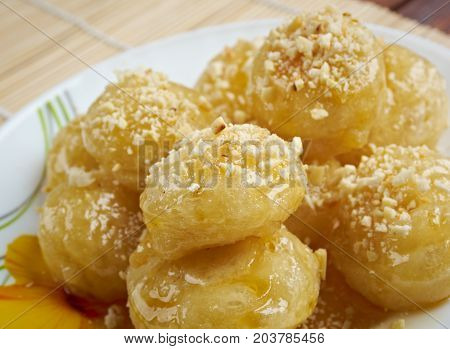 Loukoumades
