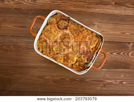 Elbow Macaroni Bake With Zucchini