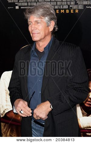 HOLLYWOOD, CA. - 7 dec: Eric Roberts มาที่ลอสแองเจลิสดิแอดเดรสของเครื่องบินรบที่ที่ Grauman ของ