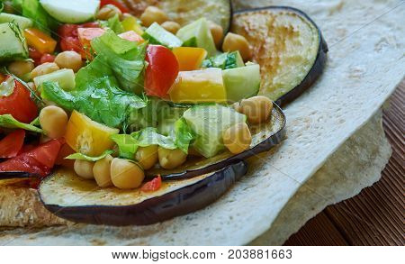 Mediterranean Chickpea Salad With Za’atar And Eggplant