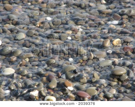Pierres sous l'eau