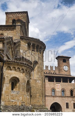 Castell'Arquato (Piacenza Emilia Romagna Italy) Palazzo del Podestà and Santa Maria church medieval buildings in the main square