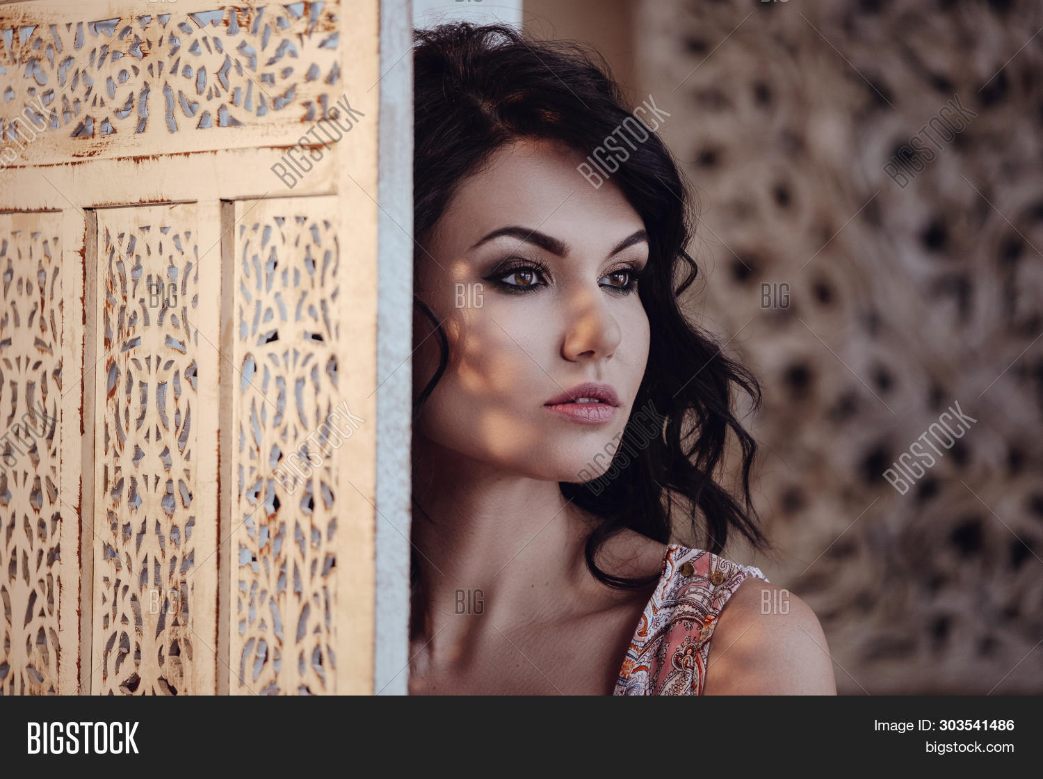 Марокко марракеш. Марракеш красивая девочка. Марракеш красивая девочка. Акчур марокко. Бриуате марокко.