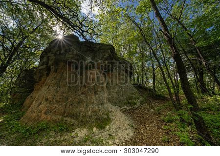 Sandstone Mesa Near Chimney Rock, Minnesota, Located In Dakota County. This Is A Scientific And Natu