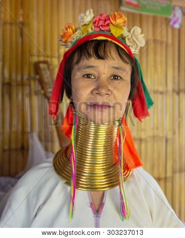 Bangkok, Tahiland - 2019-03-03 - Karen Long Neck Woman In Portrait