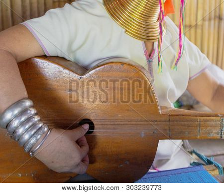 Bangkok, Tahiland - 2019-03-03 - Karen Long Neck Woman In Portrait
