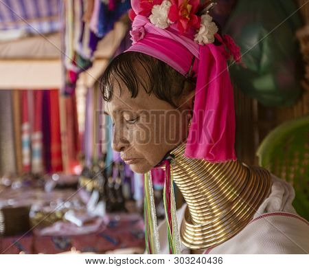 Bangkok, Tahiland - 2019-03-03 - Karen Long Neck Woman In Portrait