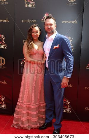 LOS ANGELES - MAY 5:  Tamera Mowry-Housley, Adam Housley at the 2019  Daytime Emmy Awards at Pasadena Convention Center on May 5, 2019 in Pasadena, CA