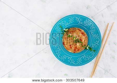 Tyahan With Chicken And Vegetables On White Background