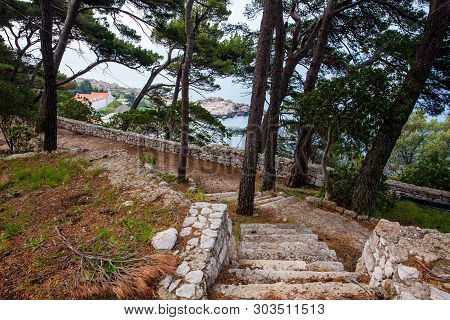 Beautiful Paths Of The Gradac Park In Dubrovnik