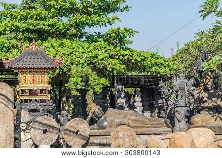 Denpasar, Bali, Indonesia - February 26, 2019: Religious Statues Shop Along By Pass Ngurah Rai Stree