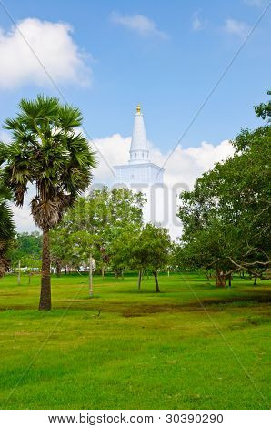 Ruvanmali Maha Stupa Anuradhapura