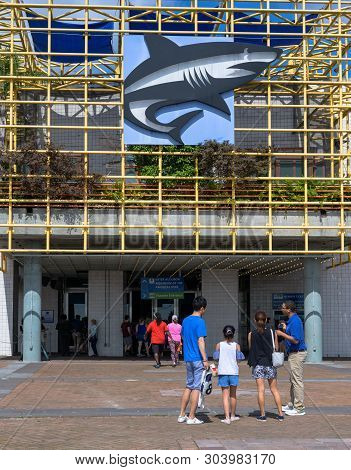 New Orleans, La, Usa -- May 27, 2019.  Some People Enter The Audubon Aquarium In New Orleans; Others