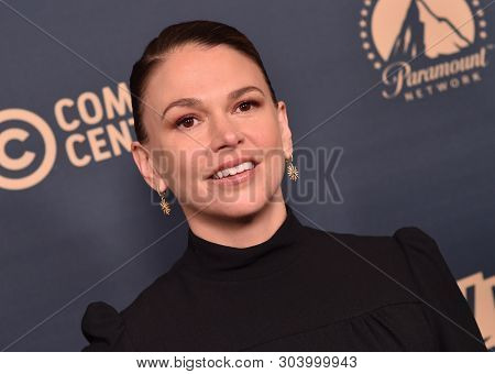 LOS ANGELES - MAY 30:  Sutton Foster arrives for the Comedy Central, Paramount Network, TV Land Press Day on May 30, 2019 in West Hollywood, CA                