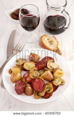 Chourico con patate e Champignon sulla piastra